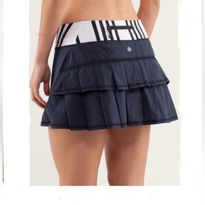 Lululemon run: pace setter Skirt (Tall)
Inkwell / Ocean Stripe Inkwell